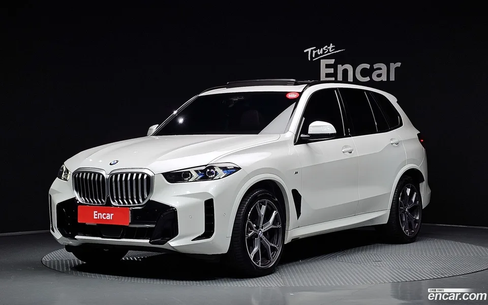BMW X5 xDrive 40i M 2024 — photo 1, buy with delivery to Moscow