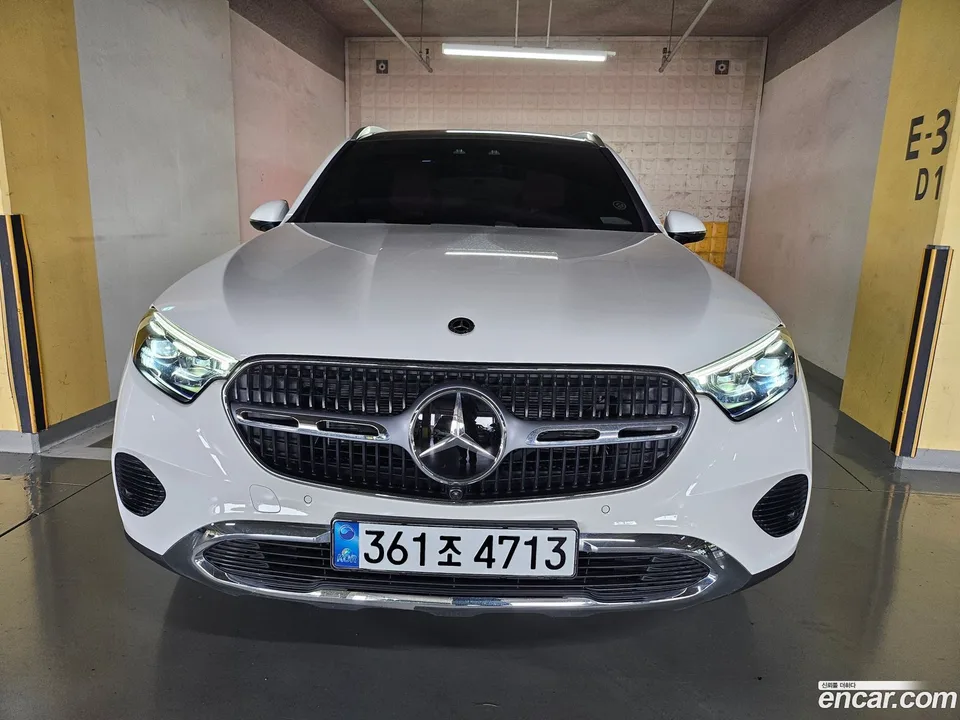 Mercedes-Benz GLC-Class GLC300 4MATIC 2025 — photo 1, buy with delivery to Moscow