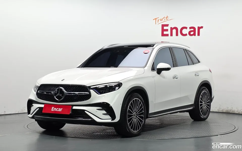 Mercedes-Benz GLC-Class GLC300 4MATIC AMG Line 2025 — photo 1, buy with delivery to Moscow