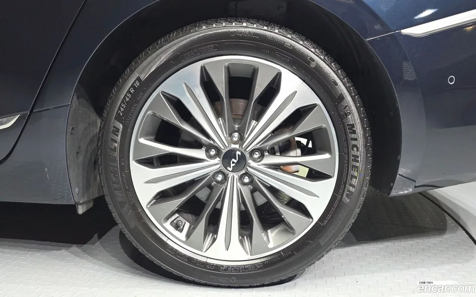 Kia K8 Hybrid 2022 — thumbnail 2