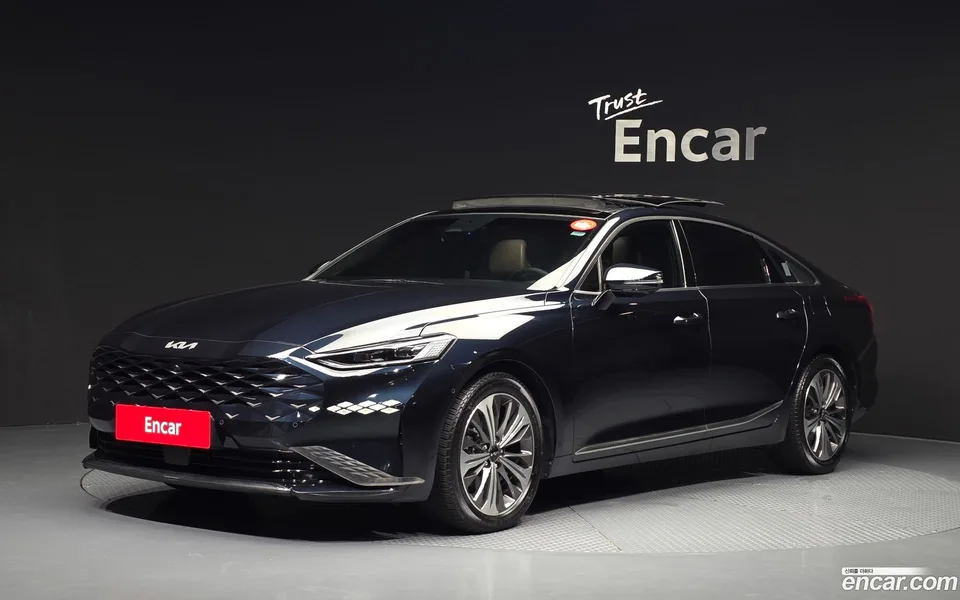 Kia K8 Hybrid 2022 — photo 1, buy with delivery to Moscow
