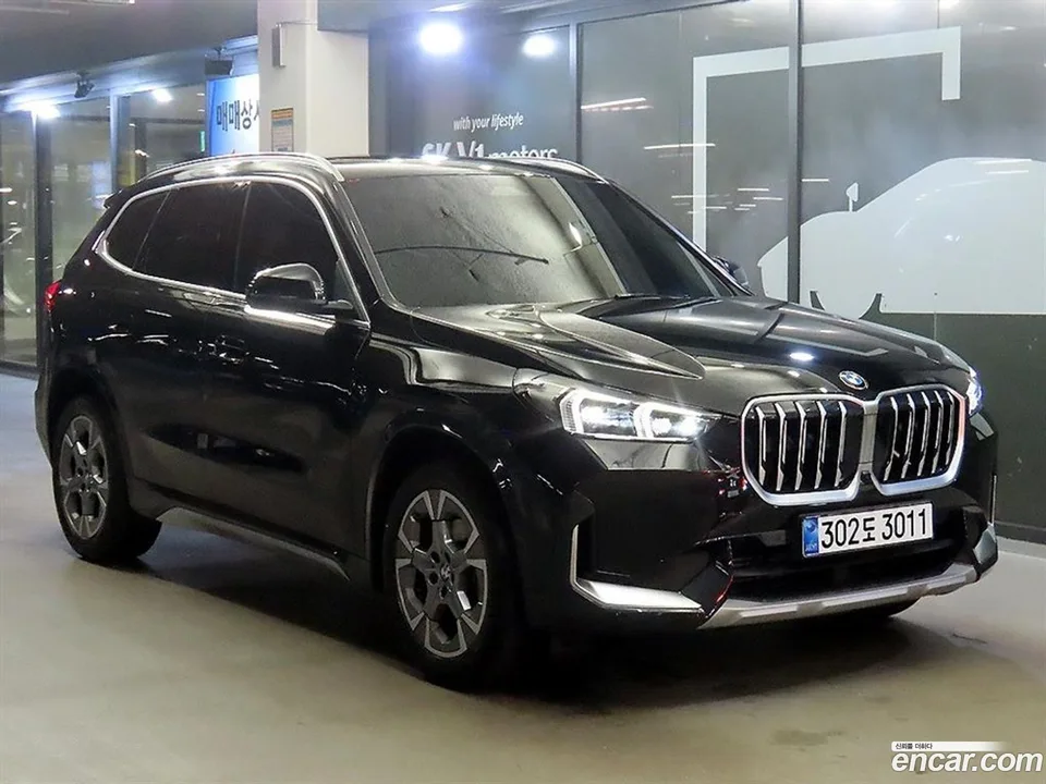 BMW X1 xDrive 20i xLine 2025 — photo 1, buy with delivery to Moscow
