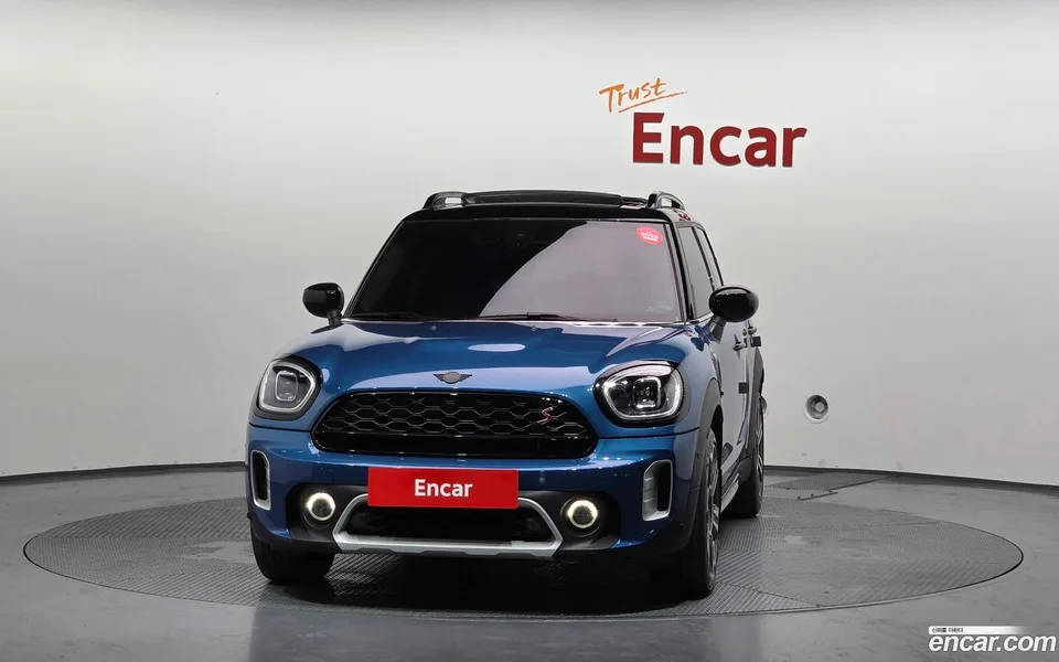 MINI Cooper S Countryman ALL4 2023 — thumbnail 3