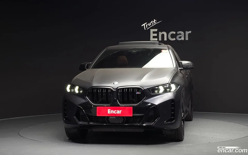 BMW X6 M60i 2023 — thumbnail 3