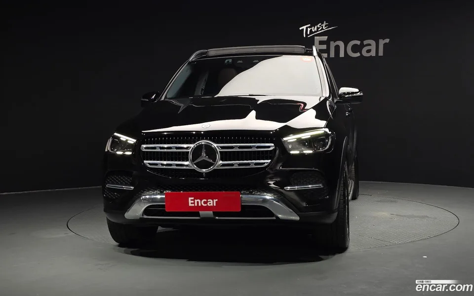 Mercedes-Benz GLE-Class GLE300d 4MATIC 2023 — миниатюра 3