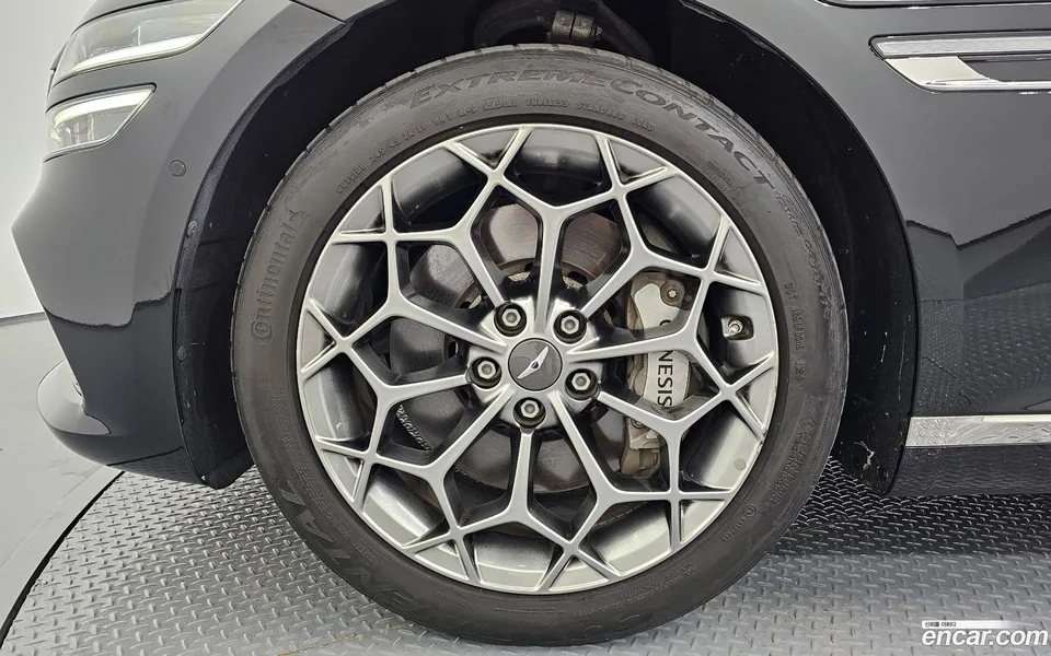 Genesis G80 2.5 AWD 2023 — thumbnail 2