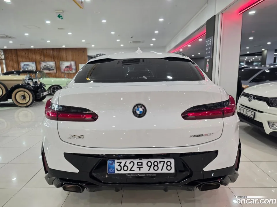 BMW X4 xDrive20i M 2025 — thumbnail 2