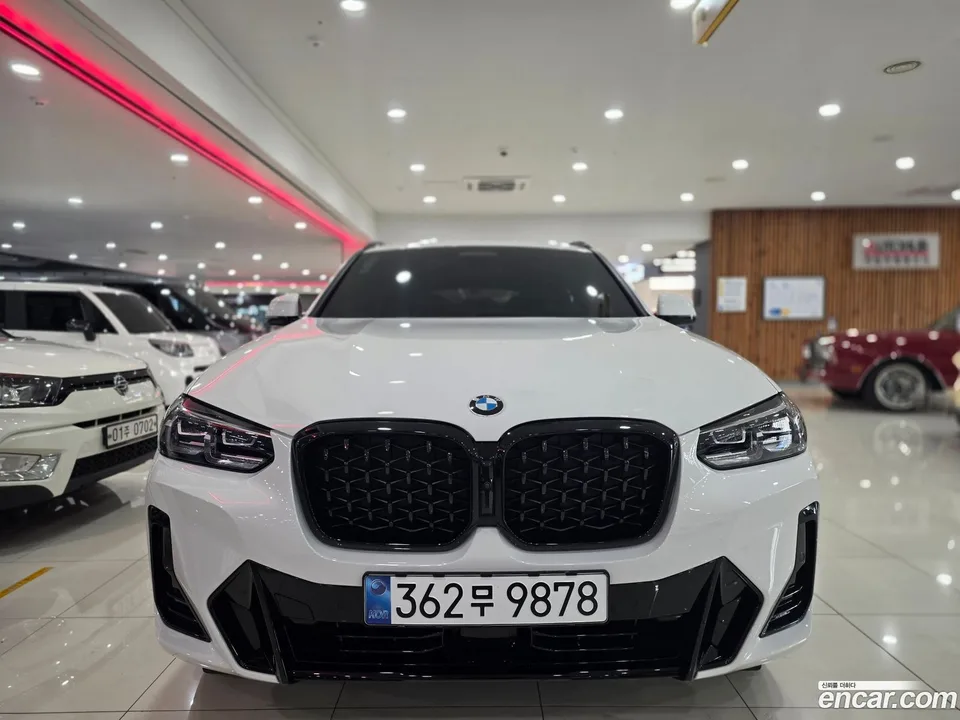 BMW X4 xDrive20i M 2025 — photo 1, buy with delivery to Moscow