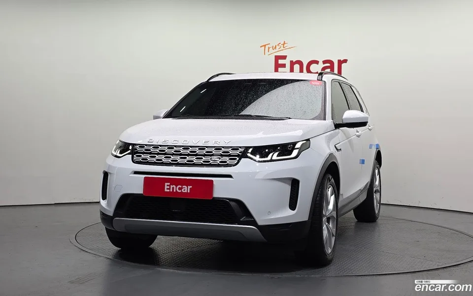 Land Rover Discovery Sport P250 SE 2023 — thumbnail 3