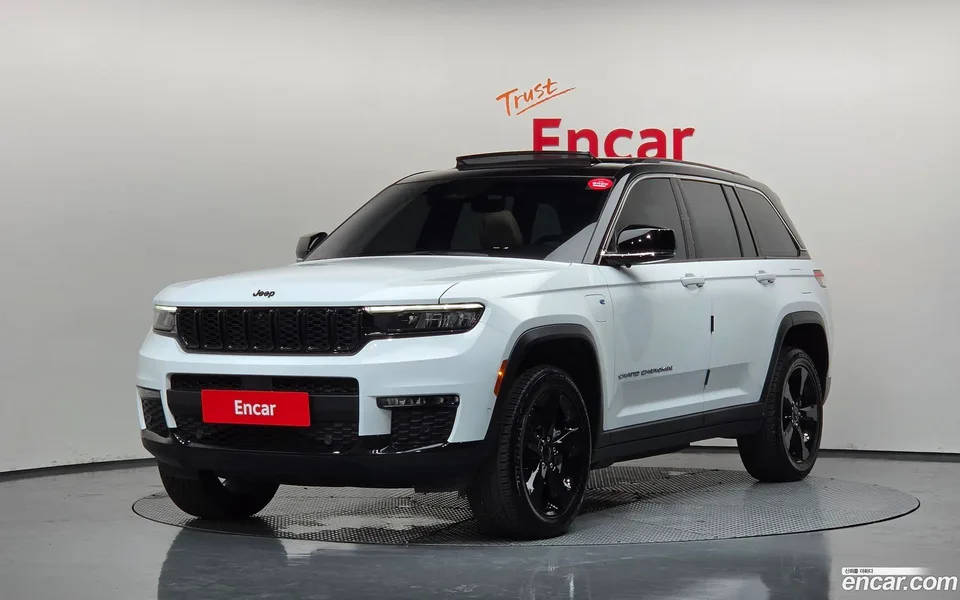 Jeep Grand Cherokee 4xe 2023 — photo 1, buy with delivery to Moscow