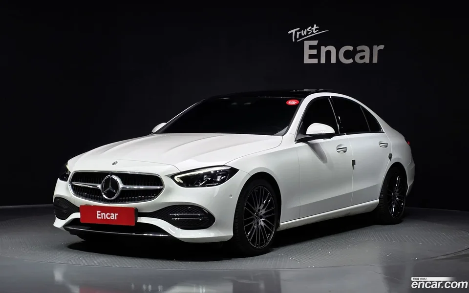 Mercedes-Benz C-Class C300 4MATIC 2023 — photo 1, buy with delivery to Moscow