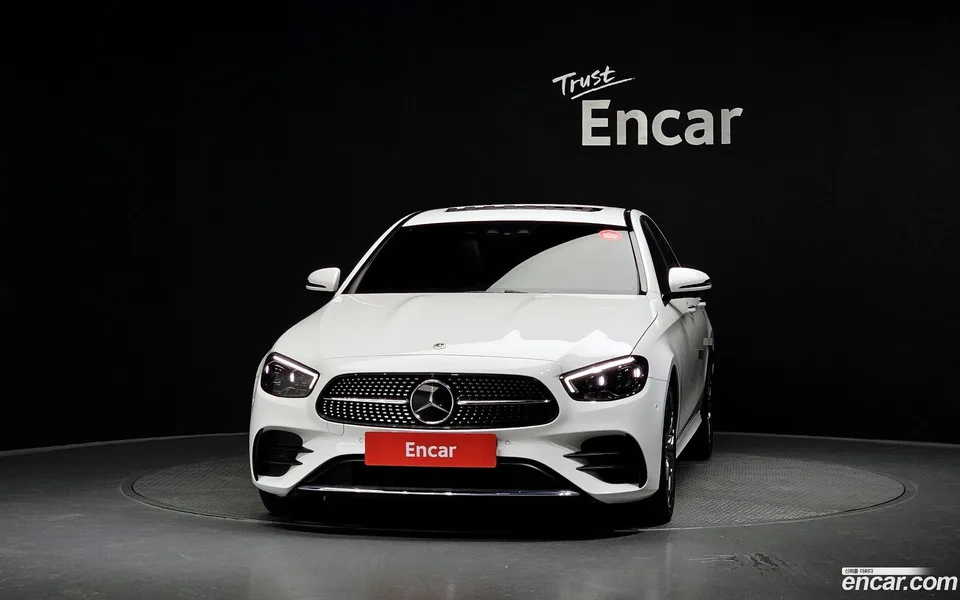 Mercedes-Benz E-Class E220d 4MATIC AMG Line 2022 — thumbnail 3
