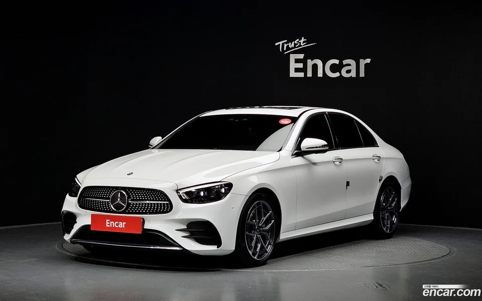 Mercedes-Benz E-Class E220d 4MATIC AMG Line 2022 — photo 1, buy with delivery to Moscow