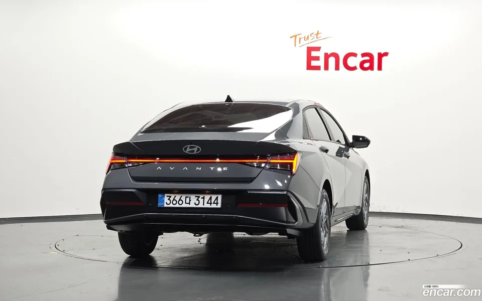 Hyundai Avante CN7 1.6 2025 — thumbnail 4