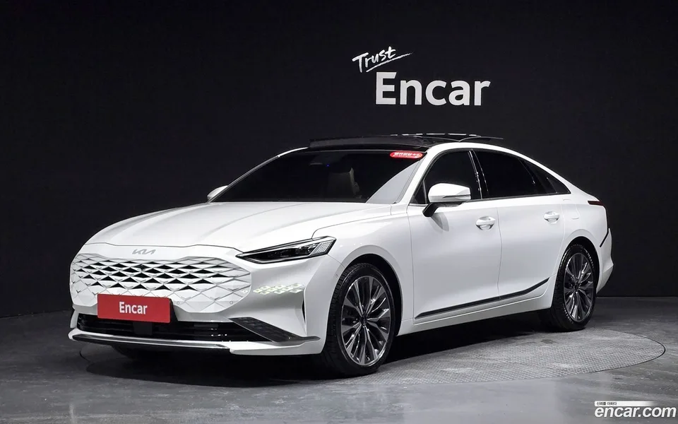 Kia K8 2.5 2WD 2022 — photo 1, buy with delivery to Moscow