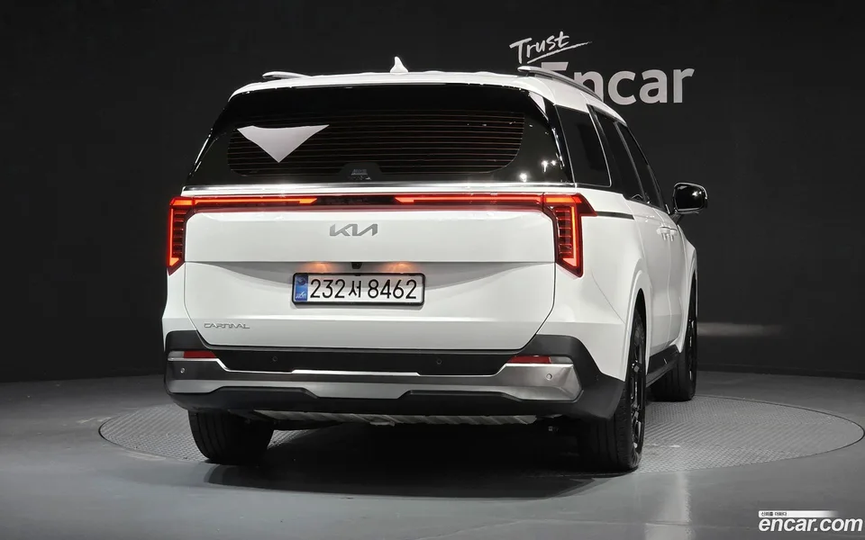 Kia Carnival 7 2025 — thumbnail 4