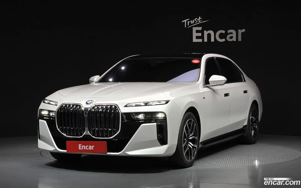 BMW i7 eDrive 50 M 2024 — photo 1, buy with delivery to Moscow