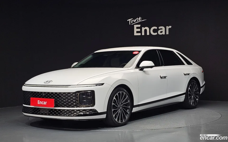 Hyundai Grandeur Hybrid 2023 — photo 1, buy with delivery to Moscow