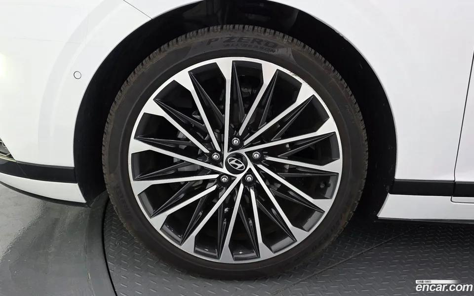 Hyundai Grandeur Hybrid 2024 — thumbnail 2