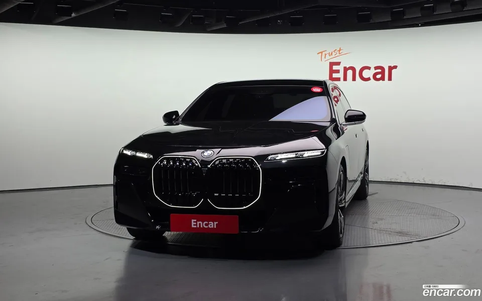 BMW 7 Series 750e xDrive M 2026 — thumbnail 3