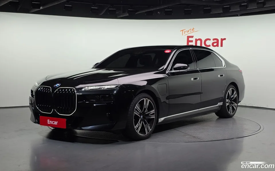 BMW 7 Series 750e xDrive M 2026 — photo 1, buy with delivery to Moscow