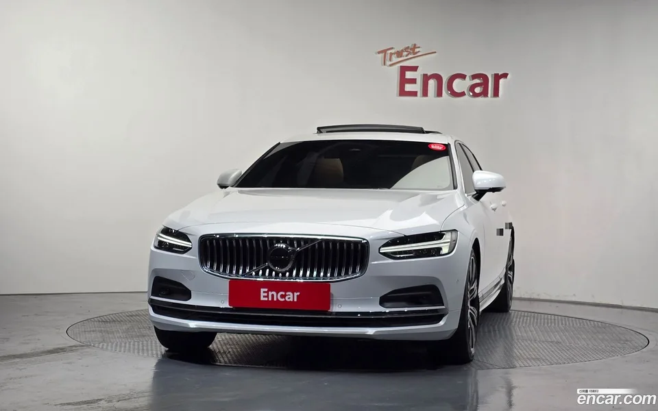 Volvo S90 B6 AWD 2024 — thumbnail 3