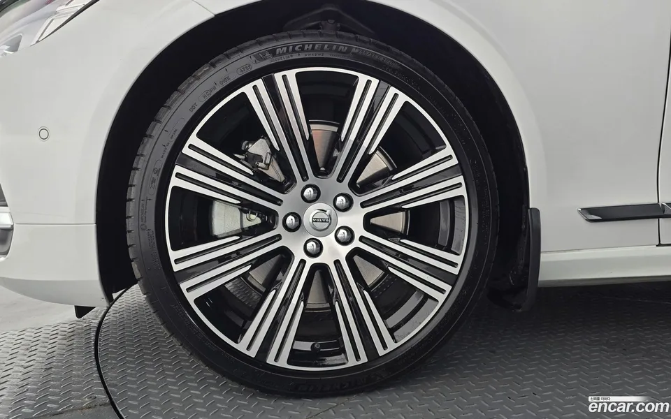 Volvo S90 B6 AWD 2024 — thumbnail 5
