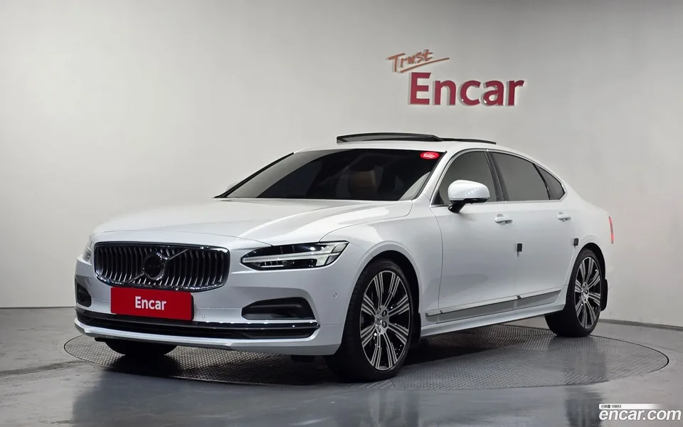 Volvo S90 B6 AWD 2024 — photo 1, buy with delivery to Moscow