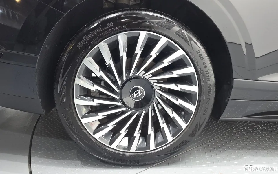Hyundai Grandeur Hybrid 2025 — thumbnail 2