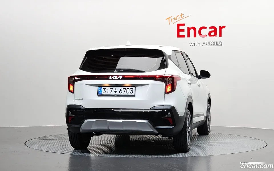 Kia Seltos 1.6 2WD 2023 — thumbnail 4