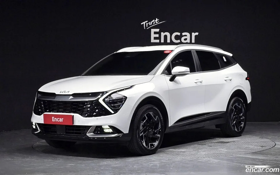 Kia Sportage 2.0 2WD 2024 — photo 1, buy with delivery to Moscow