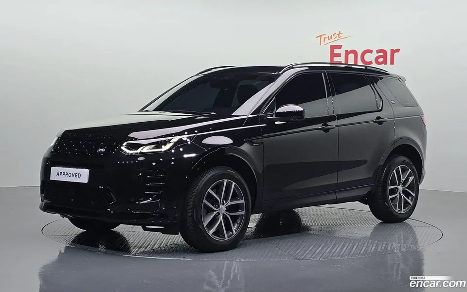 Land Rover Discovery Sport P250 SE 2025 — photo 1, buy with delivery to Moscow