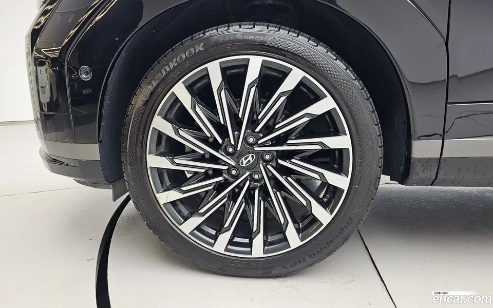Hyundai SantaFe 2.5T 2WD 2023 — thumbnail 5