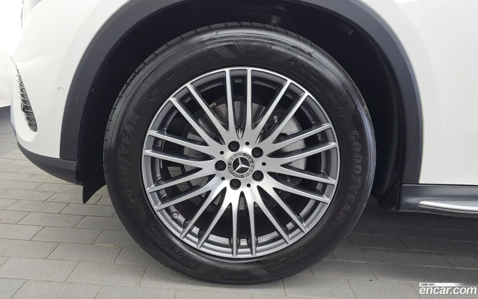 Mercedes-Benz GLC-Class GLC220 d 4MATIC 2024 — thumbnail 2