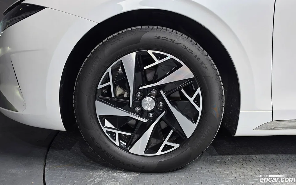 Hyundai Grandeur IG Hybrid 2022 — thumbnail 2