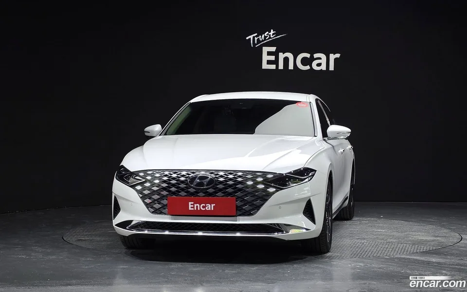 Hyundai Grandeur IG Hybrid 2022 — thumbnail 3
