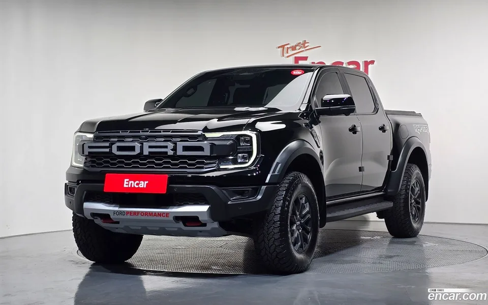 Ford Ranger 2.0 2025 — photo 1, buy with delivery to Moscow