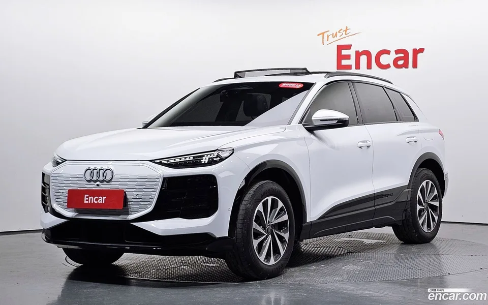 Audi Q6 e- 2025 — photo 1, buy with delivery to Moscow