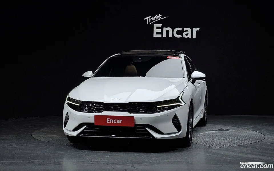 Kia K5 Hybrid 2023 — миниатюра 3