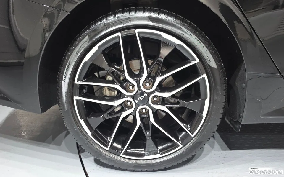 Kia K5 1.6 2022 — thumbnail 2
