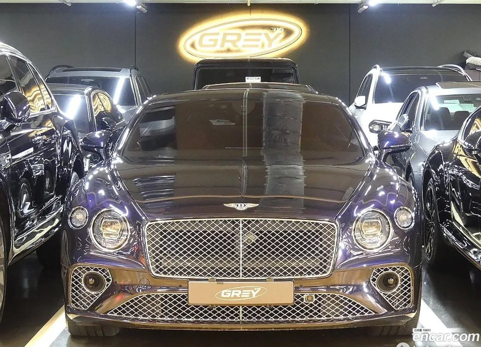 Bentley Continental GT 4.0 GT 2022 — photo 1, buy with delivery to Moscow