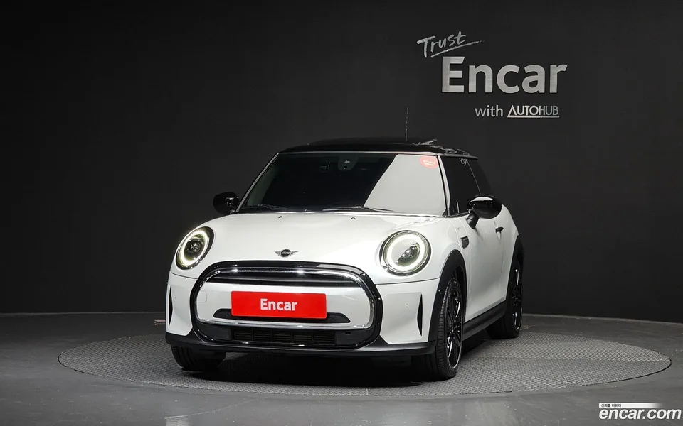 MINI Cooper 2023 — thumbnail 3