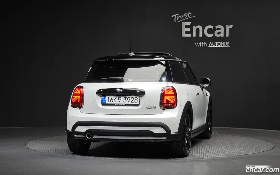 MINI Cooper 2023 — thumbnail 4