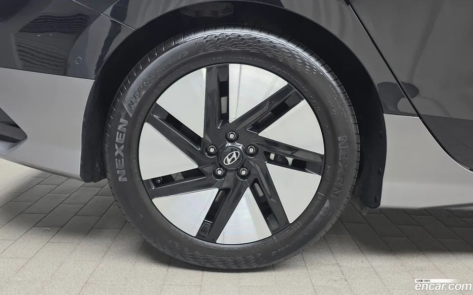 Hyundai Ioniq 6 2025 — thumbnail 2