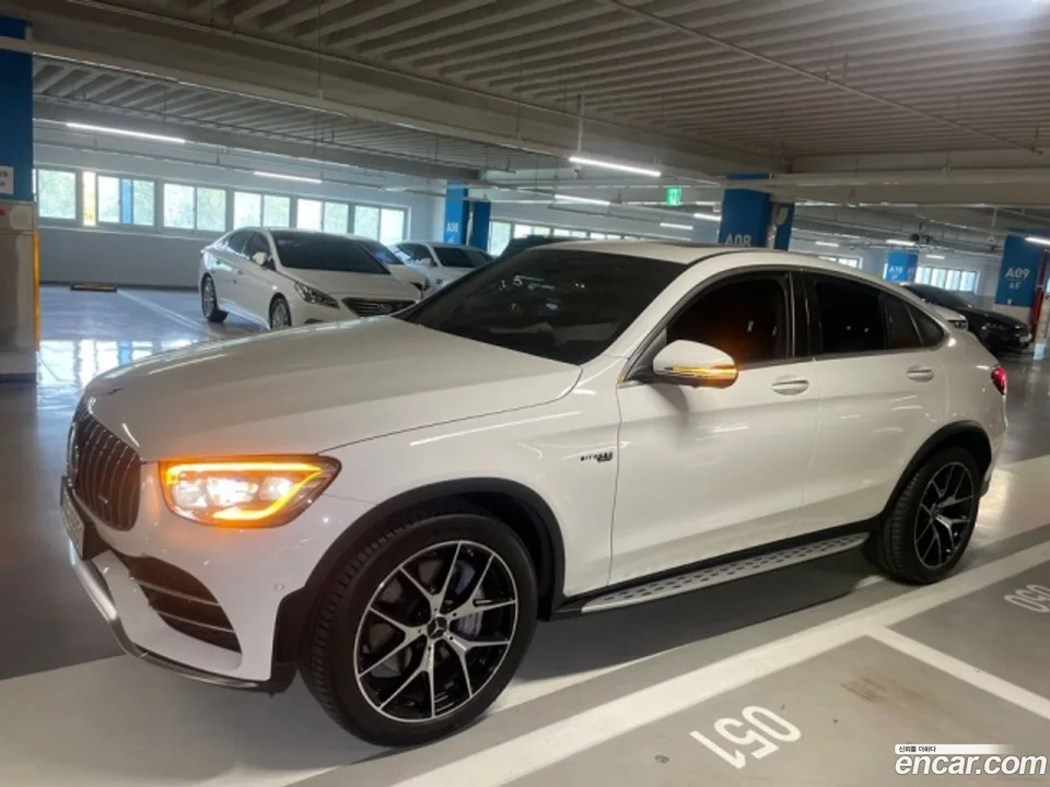 Mercedes-Benz GLC-Class AMG GLC43 4MATIC 2023 — thumbnail 3