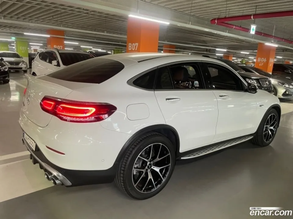 Mercedes-Benz GLC-Class AMG GLC43 4MATIC 2023 — thumbnail 4