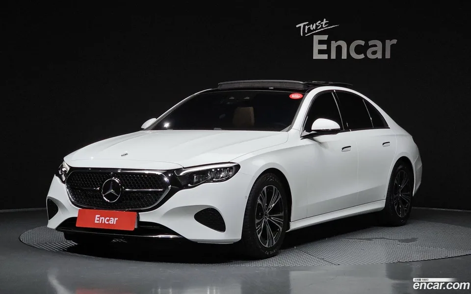 Mercedes-Benz E-Class E200 2025 — photo 1, buy with delivery to Moscow