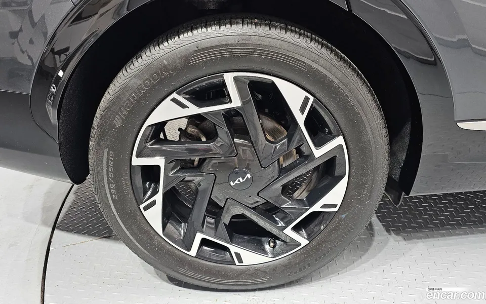 Kia Sportage 1.6 2WD 2023 — thumbnail 5