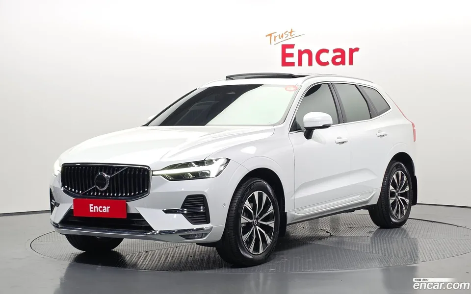 Volvo XC60 B5 2024 — photo 1, buy with delivery to Moscow