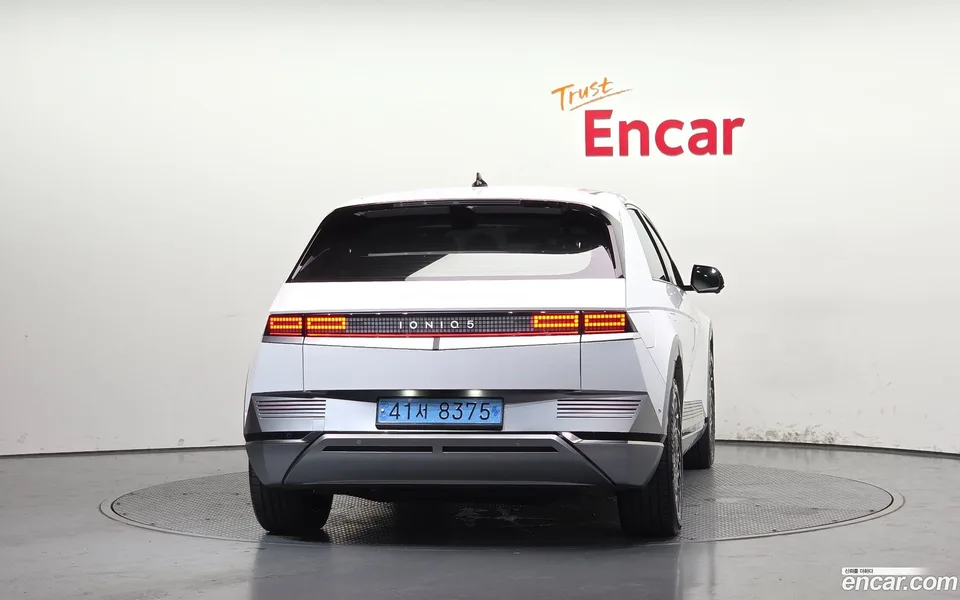 Hyundai Ioniq 5 2024 — thumbnail 4